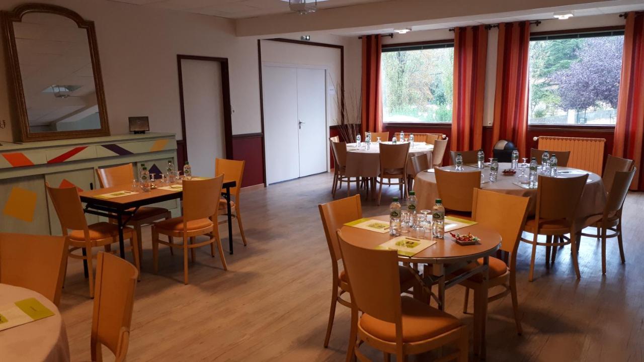 Logis La Rose Des Vents Hotel Volvic Ngoại thất bức ảnh