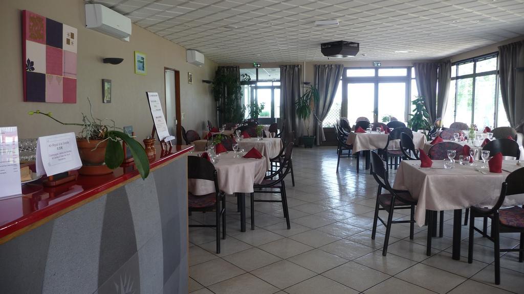 Logis La Rose Des Vents Hotel Volvic Ngoại thất bức ảnh