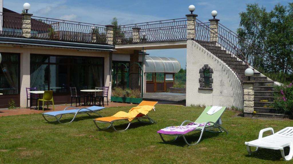 Logis La Rose Des Vents Hotel Volvic Ngoại thất bức ảnh