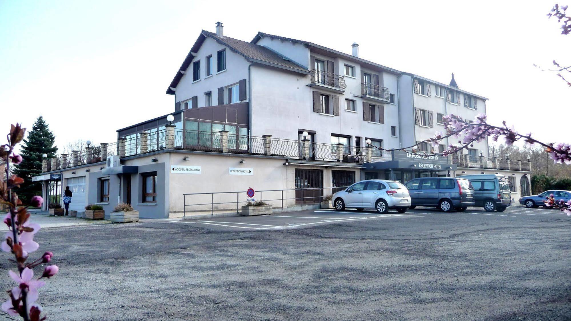 Logis La Rose Des Vents Hotel Volvic Ngoại thất bức ảnh
